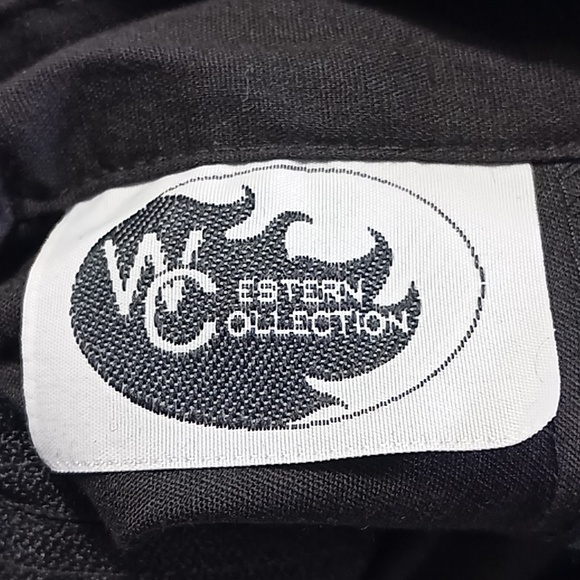 Western Collection Circle Skirt With Conchos Fringe on Outer Skirt Waist 26 in - Picture 15 of 16